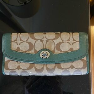 Coach wallet! Barely used.